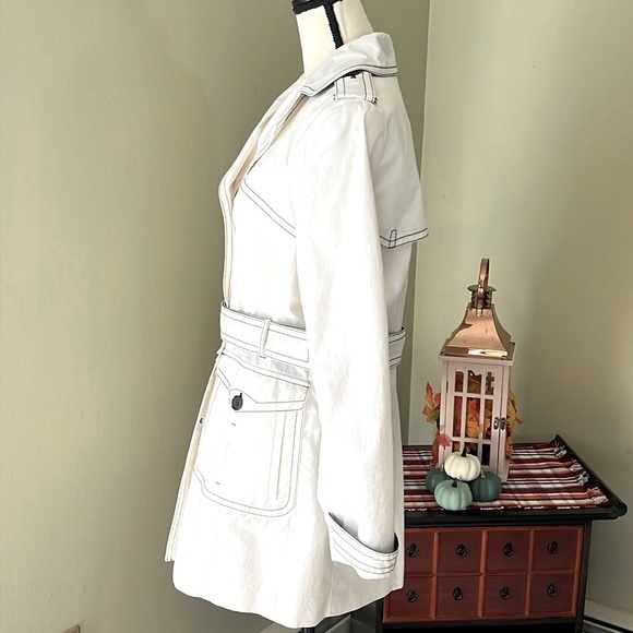 Banana Republic Trench Coat - Picture 8 of 13